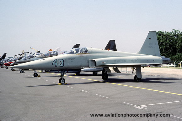 USAF 10 TRW 527 TFTAS Northrop F-5E 74-1543 (1983)