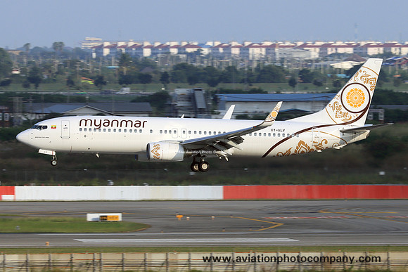Myanmar National Airlines Boeing 737-8U3 XY-ALV (2022)