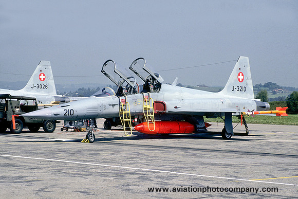 Swiss Air Force Northrop F-5F Tiger II J-3210 (1989)