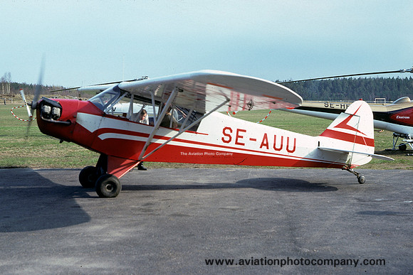 Piper L-4H Grasshopper SE-AUU (1976)