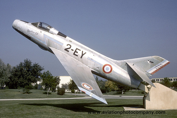 French Air Force Dassault Mystere 4A 289/2-EY displayed at Aix (1986)