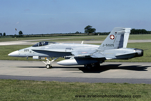 Swiss Air Force McDonnell Douglas F/A-18C Hornet J-5025 at RAF Waddington (2003)