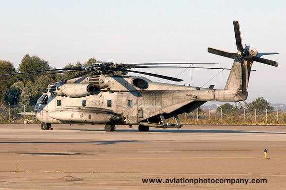 US Marines HMH-465 Sikorsky CH-53E Super Stallion 164358/YJ-53 at MCAS Miramar (2011)