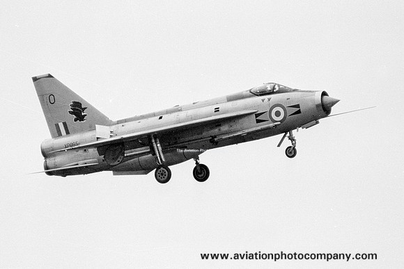 RAF 11 Squadron English Electric Lightning F.3 XP695/O (1976)