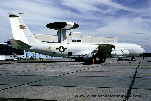 USAF 552 ACW Boeing E-3B Sentry 77-0354 (1992)