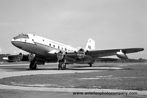 RAF Handley Page Hastings C.1A TG525 at RAF Changi (1968)