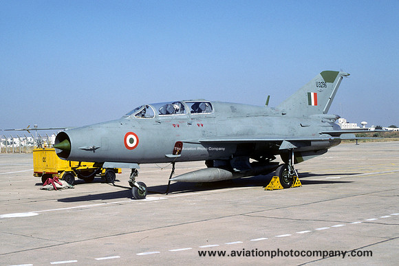 Indian Air Force ASTE Mikoyan MiG-21U U3296 (2003)