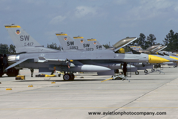 USAF 363 TFW 19 TFS General Dynamics F-16C Fighting Falcon 88-0417/SW (1991)