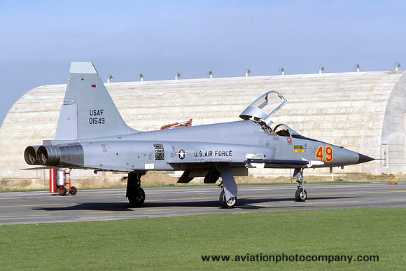 USAF 10 TRW 527 TFTAS Northrop F-5E Tiger 74-1549 (1977)