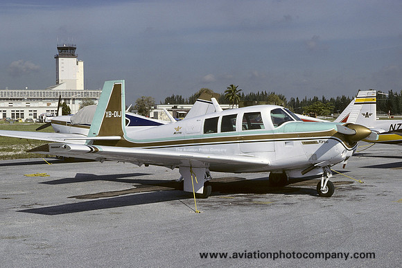 Mooney M20F Executive 21XB-DIJ (1979)