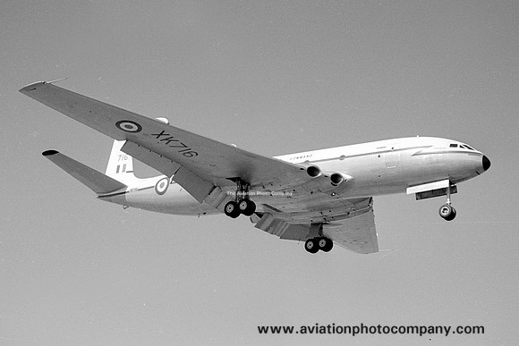 RAF 216 Squadron De Havilland Comet C.2 XK716 (1960)