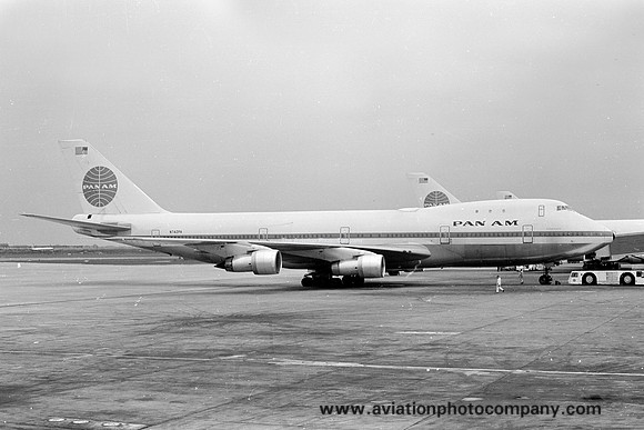 Pan American Airways Boeing 747-100 N742PA (1976)