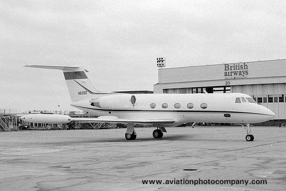 Gulfstream II N63SD at London Heathrow (1978)