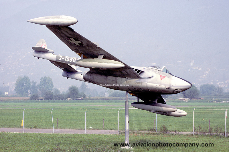 The Aviation Photo Company | Venom/Sea Venom (De Havilland)