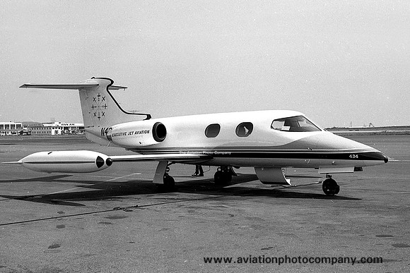 Executive Jet Aviation Learjet 23 N434EJ (1966)