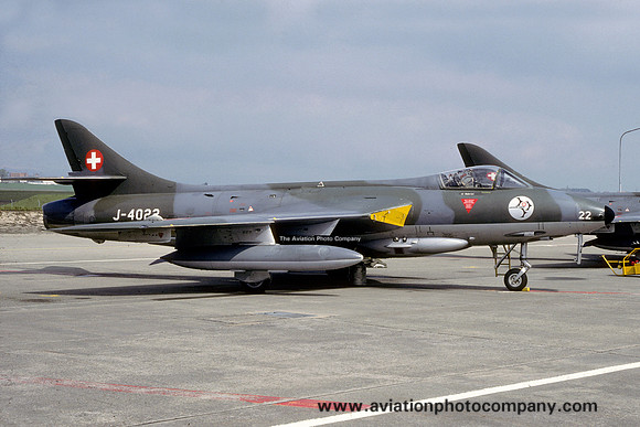 Swiss Air Force Patrouille Suisse Hawker Hunter F.58 J4-22 (1989)
