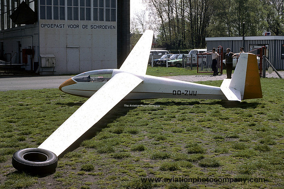 Scheibe SF-30A Club Spatz OO-ZWW (1978)