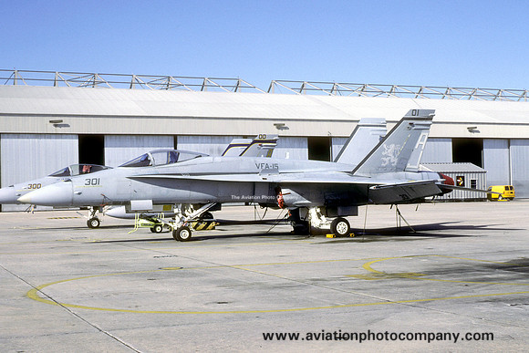 US Navy VFA-15 McDonnell Douglas F/A-18A Hornet 163119/AJ-301 (1992)