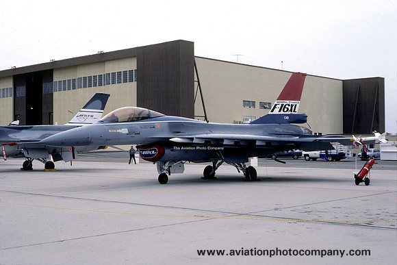 USAF AFFTC GD F-16XL 75-0749 (1982)
