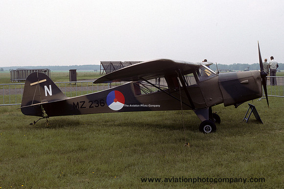 Ex Dutch Air Force Taylorcraft Auster AOP.III PH-NGH (1978)