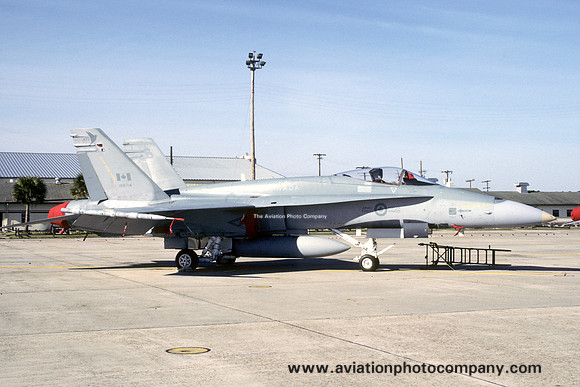 Canadian Armed Forces 425 Squadron McDonnell Douglas CF-188 Hornet 188714 (1986)