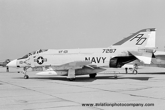US Navy VF-101 McDonnell F-4J Phantom 157287/AD-101