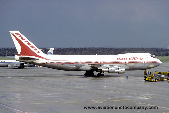 Air India Boeing 747-200 VT-EFJ (1980)