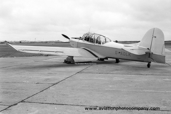 Percival Prentice G-AOLK