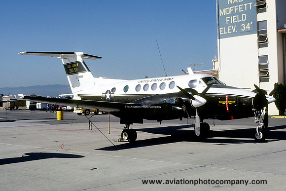 US Army Beech RU-21J 71-21058 at Moffett Field (1980)