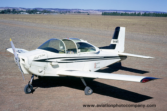 Country Air Training Victa Airtourer 100 VH-MTE (1970)