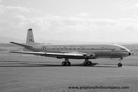 RAF 216 Squadron De Havilland Comet C.2 XK716 (1960)