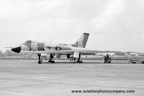 RAF Scampton Wing Avro Vulcan B.2 XH555 at RAF Tengah (1966)