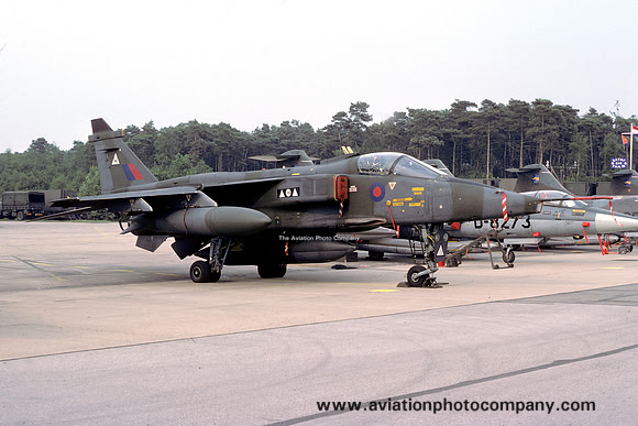 RAF 2 Squadron Sepecat Jaguar GR.1 XZ366/H (1978)