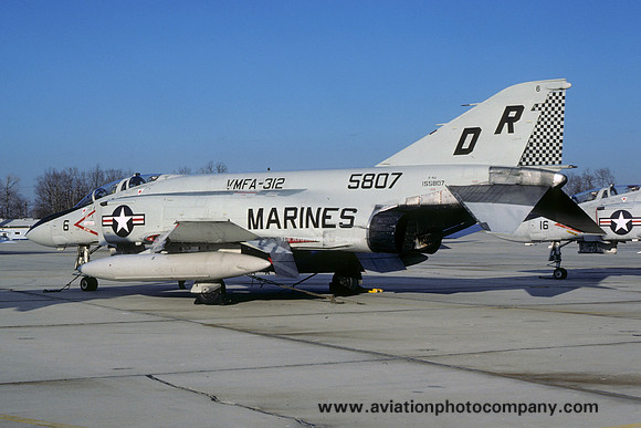US Marines VMFA-312 McDonnell F-4J Phantom 155807/DR-61 (1978)