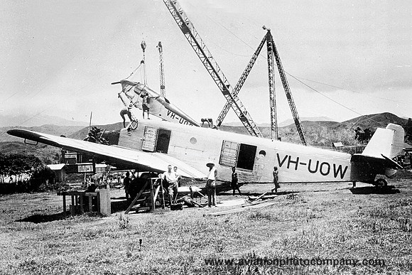 Junkers G-31 VH-UOW