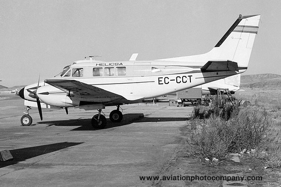 Helicsa Beech 65-80 Queen Air EC-CCT