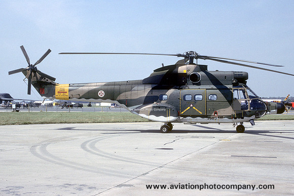 Portuguese Air Force Esq 751 Aerospatiale SA.330S1 Puma 9503 (1989)