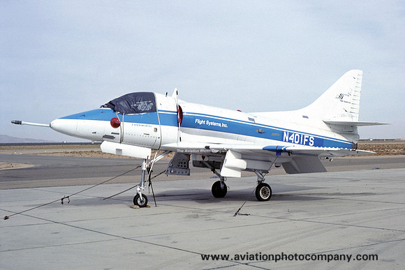 Flight Systems Inc Douglas A-4C Skyhawk N401FS at Mojave (1977)