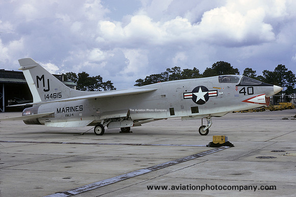 US Marines VMJ-4 Chance RF-8G Crusader 144615/MJ-40 (1973)