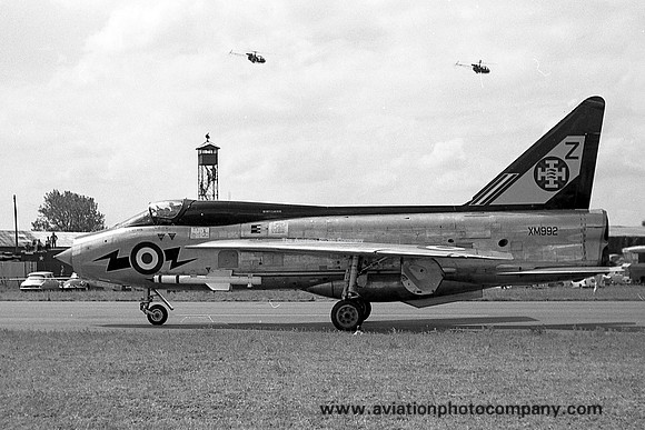 RAF 111 Squadron English Electric Lightning T.4 XM992/Z (1965)