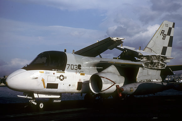 US Navy VS-32 Lockheed S-3B Viking 160152/AB-703 on board USS America (1992)