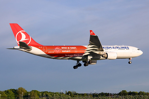 Turkish Airlines Airbus A330-200 TC-JIZ at Manchester IAP (2016)