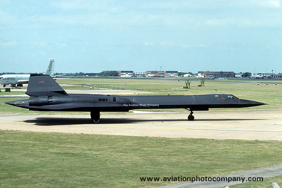9 SRW Lockheed SR-71A Blackbird 61-7967 at RAF Mildenhall (1989)