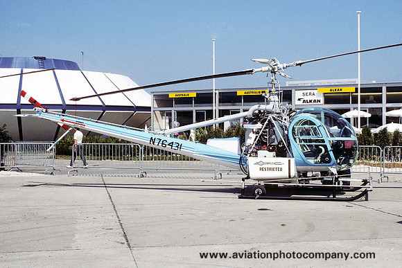 Hiller UH-12E Raven N76431 at the Paris Air Show (1985)