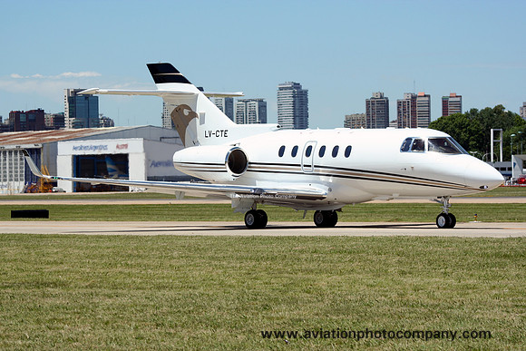 Hawker 900XP LV-CTE at Buenos Aires IAP (2013)
