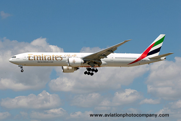 Emirate Boeing 777-31H(ER) A6-ECF (2008)