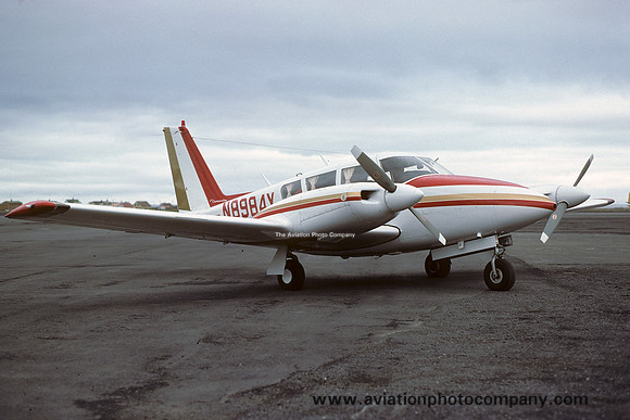 Piper PA-39 Twin Comanche C/R N8984Y (1977)