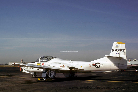 USAF 12 FTW Cessna T-37C Tweet 67-22250 (1977)