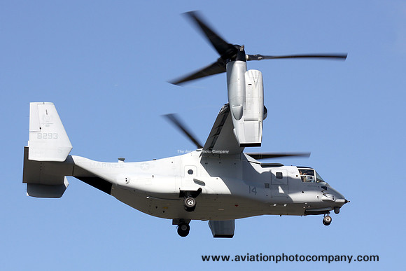 US Marines VMM-162 Bell-Boeing MV-22B Osprey 168293/YS-14 at Lajes (2013)