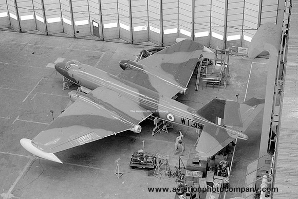 RAF English Electric Canberra B(I).6 WT319 at St Athan (1978)